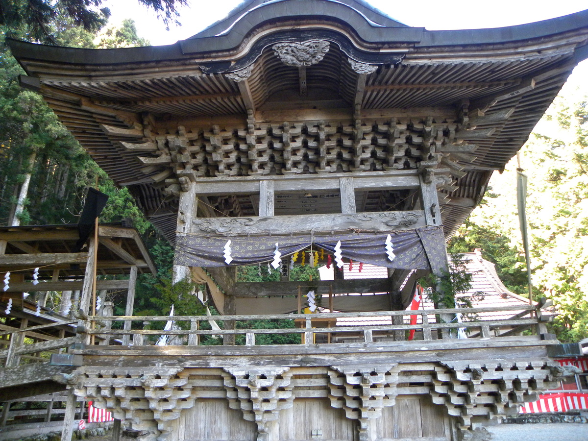 高尾穂見神社巫女殿